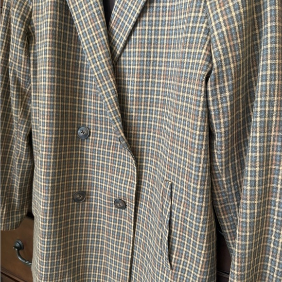 Madewell Caldwell Double-Breasted Blazer in Mandell Plaid Medium - Picture 5 of 6